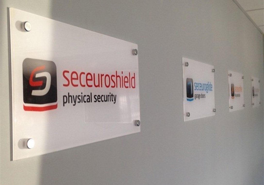 Internal 5mm acrylic plaques with flush cap fixings
