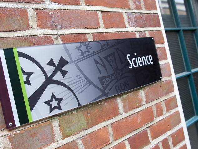 Outdoor Plaques 