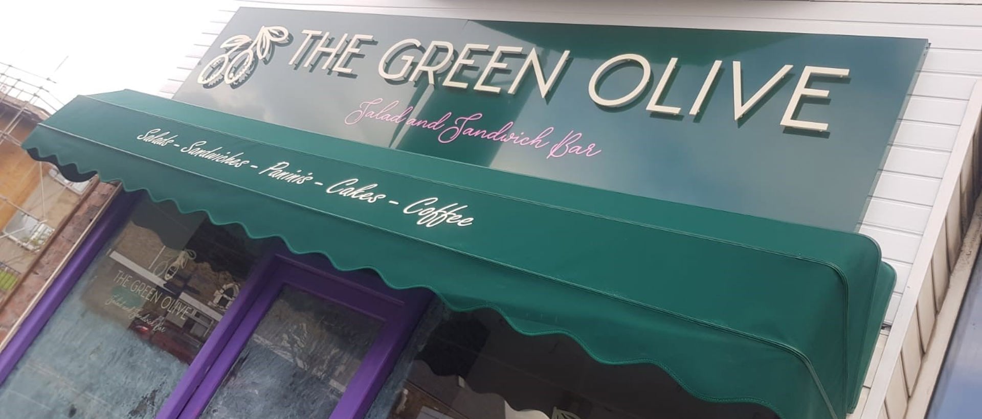Flat cut lettering & logos