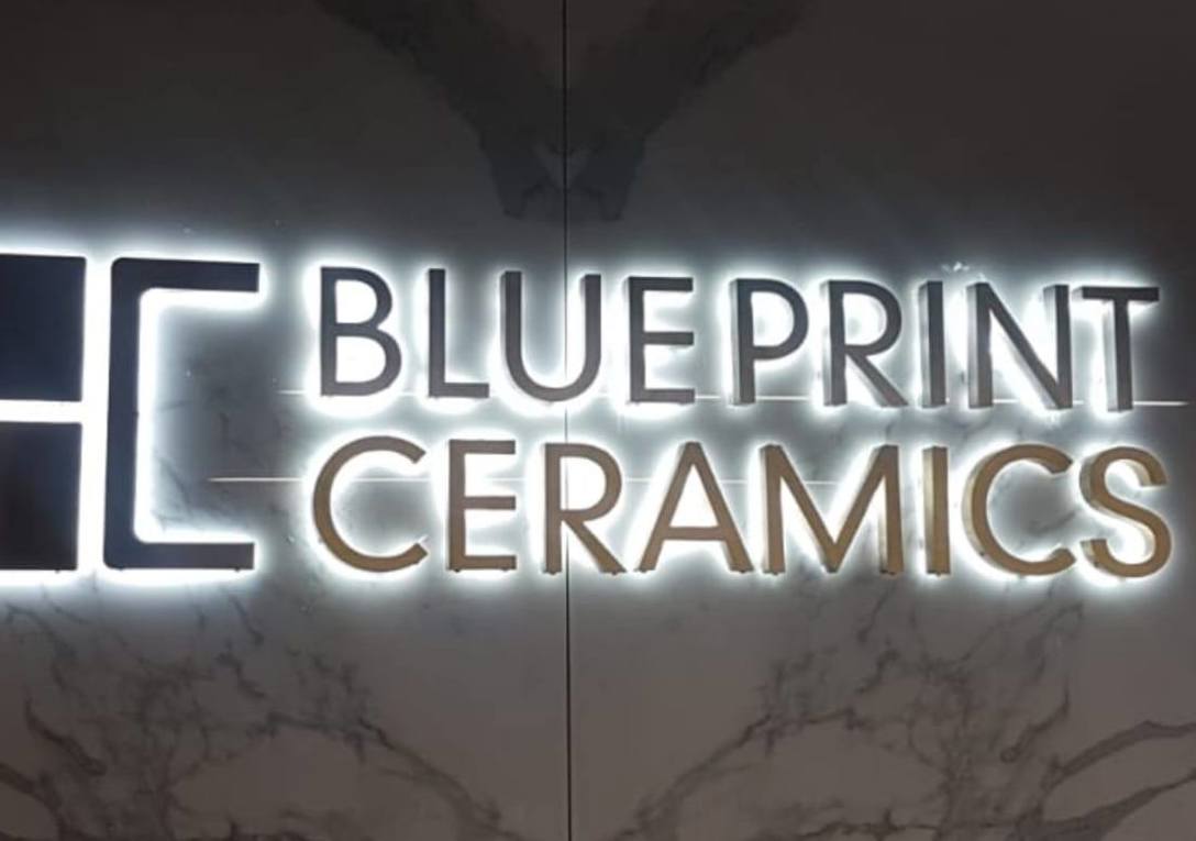 Halo illuminated sign