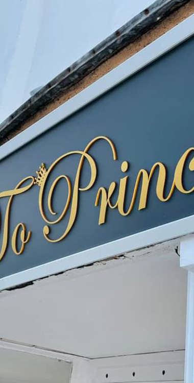 Flat cut lettering & logos